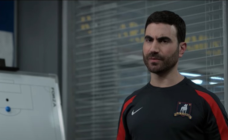 Ted Lasso: Ο Μπρετ Γκόλντστιν θα γυρίσει στα γήπεδα με τη φανέλα του Roy Kent