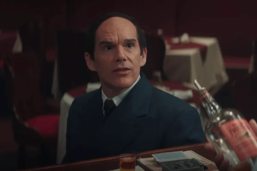 Ο Ίθαν Χοκ “κυνηγάει” ξανά το Όσκαρ με το Blue Moon