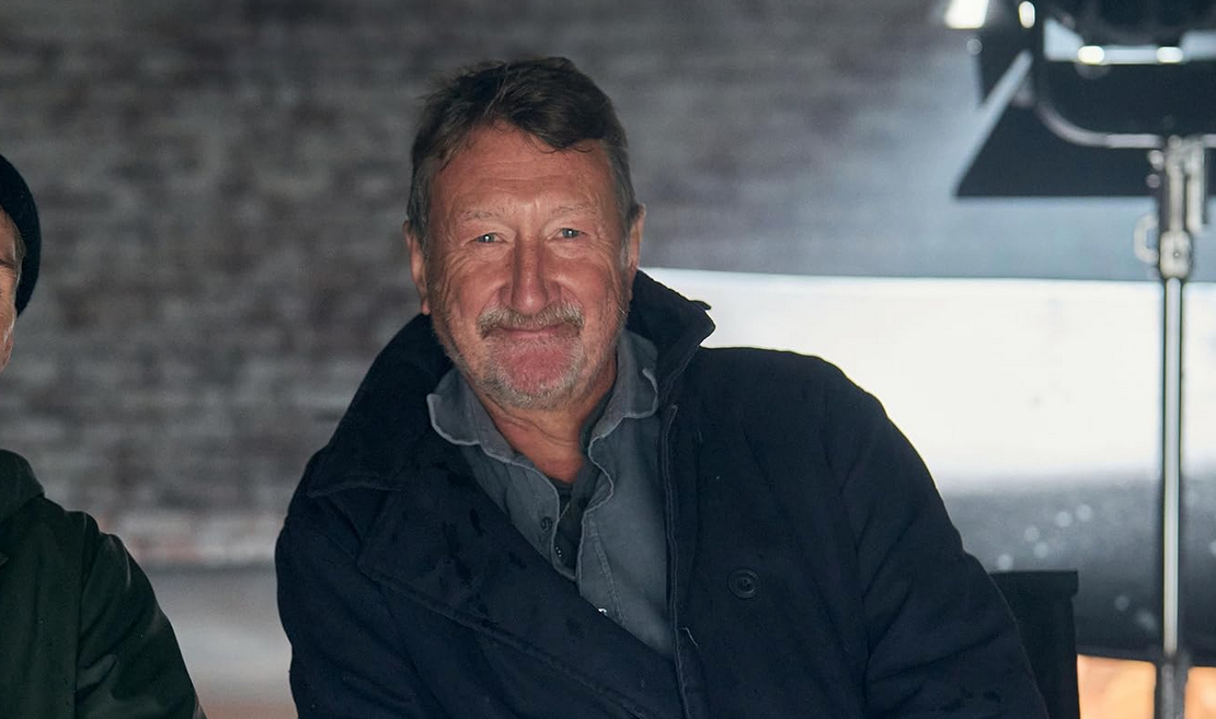 Ο δημιουργός του Peaky Blinders αναλαμβάνει το σενάριο της νέας ταινίας James Bond